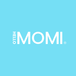 Logo HELLO MOMI sobre fondo azul